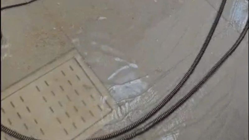 Thông tắc đường ống thoát sàn