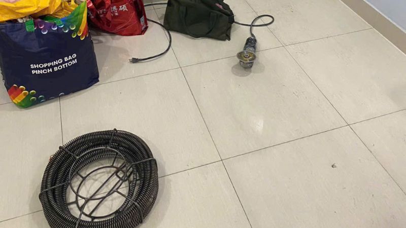 Thông tắc đường ống thoát sàn